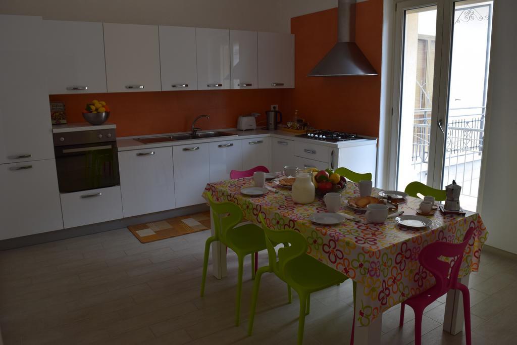 Appartamento Casa Vacanza Comfort Ceglie Messapica Esterno foto